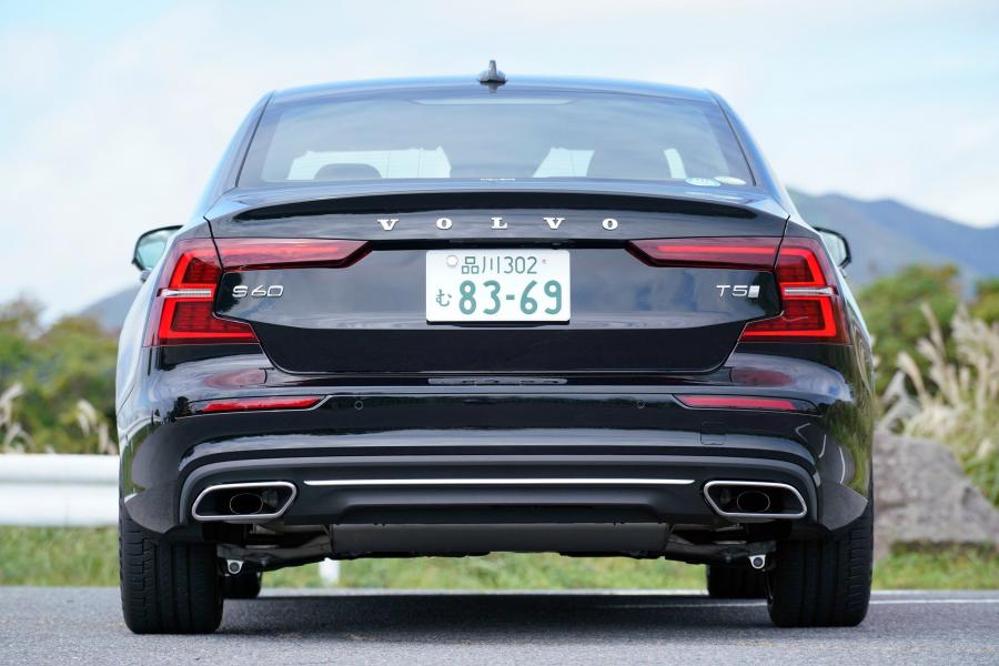  Volvo S60 T5 R-Design 2019 года  (JP) (фото 27 из 33)